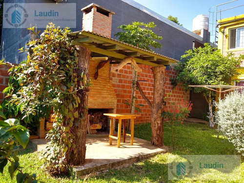 Se Vende Complejo De Departamento Para Estudiantes - Posadas
