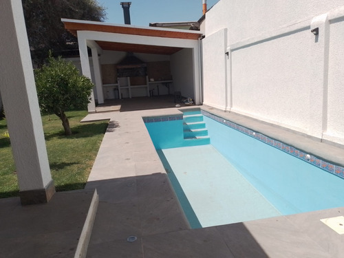 Vendo Casa La Cisterna 5d-4b-3e Y Piscina Y Quincho