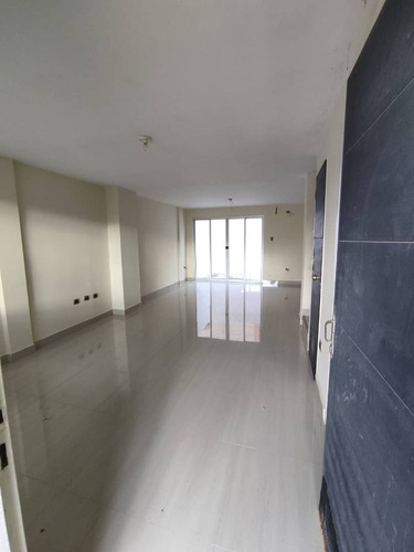 Imagen 4 de 14 de Pieranyela Rodriguez Vende Townhouse En San Diego, Conjunto Residencial Villa La Fontana C-4543