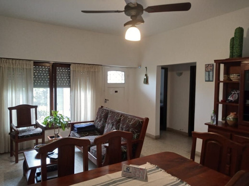 Casa En Venta En Lanús Oeste