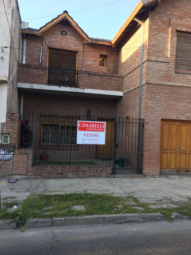 Retasado Ramos Mejia Casa A Mts Av San Martin Al 700 Súper!!