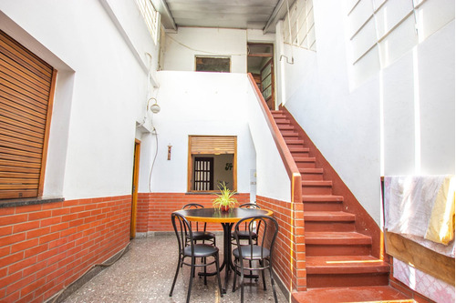 Imagen 28 de 30 de Venta Casa Lote Propio 7 Ambientes En Pompeya