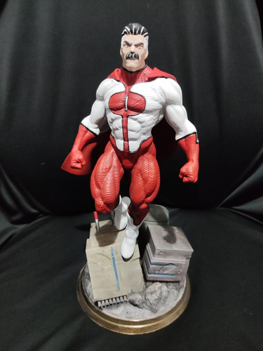 Omni-man Invencível Action Figure Estatueta