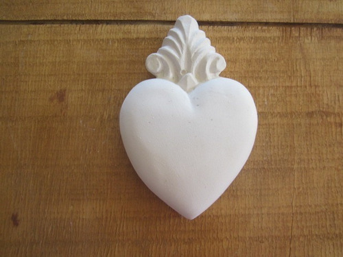 Imagen 3 de 4 de Pack De 2 Corazones - En Yeso - Sin Pintar