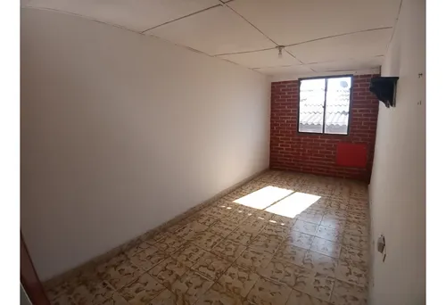 Vendo Casa De Dos Niveles En Los Nogales.