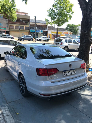 Imagen 7 de 16 de Volkswagen Vento Gli Dsg + Nav