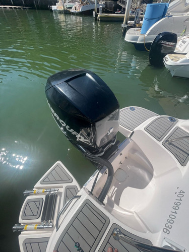 Lancha Focker 255 C/ Motor Mercury Verado 225 Hp 4 Tempos 09