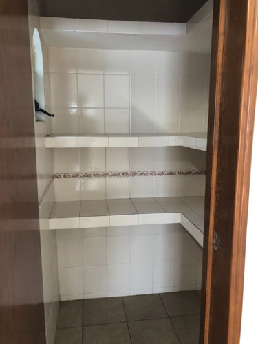 Imagen 12 de 30 de En Venta Casa En Fracc. La Loma, Royal Country