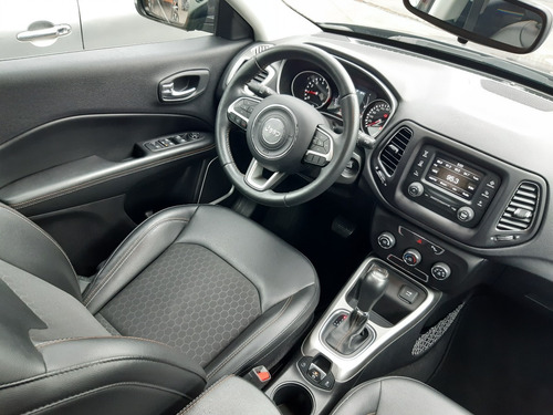 Imagen 10 de 14 de Jeep Compass Latitude 2019