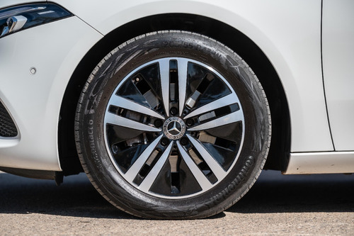 Imagen 7 de 15 de Mercedes Benz A 200 Progressive