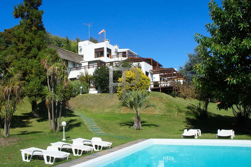 Imagen 3 de 19 de Casa En Venta Punta Ballena 9 Dormitorios, 2500 M2 Terreno