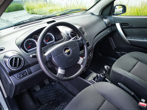Imagen 9 de 15 de Chevrolet Aveo 2017
