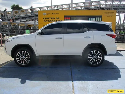 Toyota Fortuner Srv 4x2 2700cc At Aa