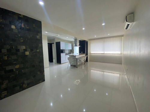 Imagen 4 de 15 de Apartamento En Alquiler, Resd. Omega, El Parral, Valencia 166450 Andres Peña