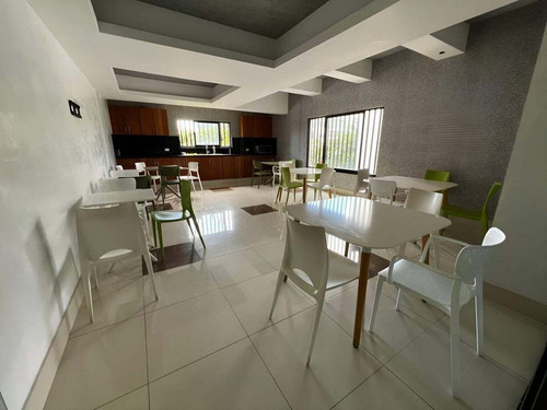 Local Comercial En El Mirador Sur