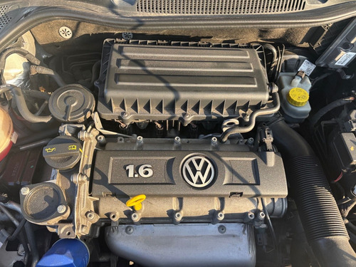 Volkswagen Polo 1.6 L4 Sound Tiptronic At