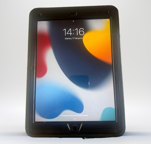 iPad Air 2nd Generación A1566 9.7 64gb Space Gray (Usado)