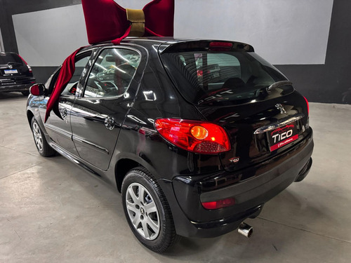 Peugeot 207 XR 1.4 Flex 8V 5p