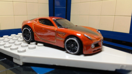 Priviet Exotic Alfa Romeo 8c Competizione Nara Hot Wheels Hw