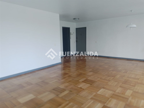 Departamento En Arriendo De 3 Dorm. En La Reina