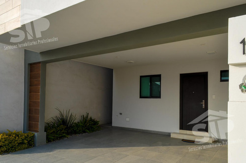 Casa En Venta Las Puentes - San Nicolas De Los Garza