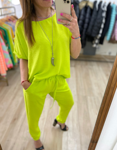Conjunto Pantalon + Remera Colores The Big Shop