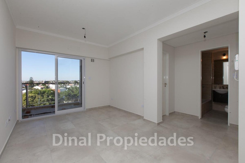 Imagen 5 de 8 de Departamento 3 Ambientes Con Cochera