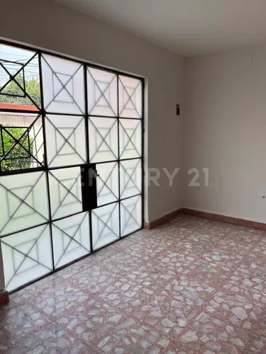 Casa De Una Sola Planta, A 2 Calles De Pacifico Y Miguel Angel De Quevedo