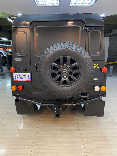 Land Rover Defender 2004 Hd*
