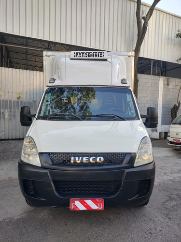 Imagem 2 de 14 de Iveco Daily 35s14 Caminhonete Bau Frigorifico 158.000 Aceito