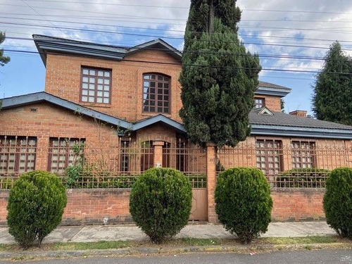 Casa En Venta En Cipres, Toluca