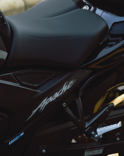 Tvs Apache Rtr 200 4v