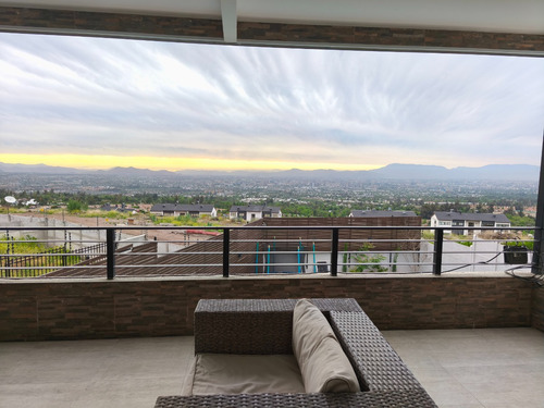 Se Vende Espectacular Casa Mediteranea Aislada