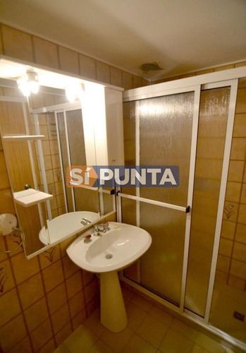 Imagen 8 de 12 de Apartamento Frente Al Mar En Alquiler Anual