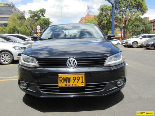 Volkswagen Nuevo Jetta Trendline At 2500