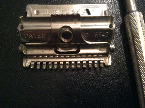 Barbeador / Aparelho De Barbear Marca Valet - Perfeito