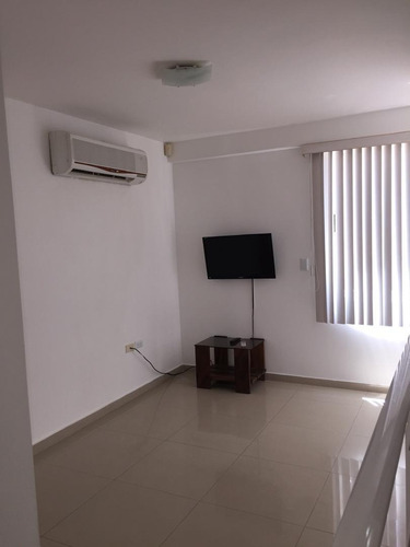 Townhouses Moderno. Av. Bolivar Cerca La Caracola