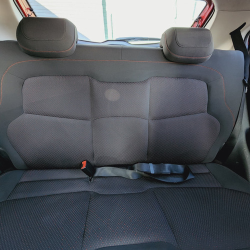 Imagen 8 de 13 de Chevrolet Onix 1.4 Ltz Modelo 2015