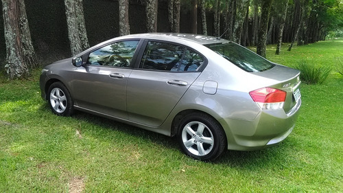 Imagem 6 de 9 de Honda City Única Dona