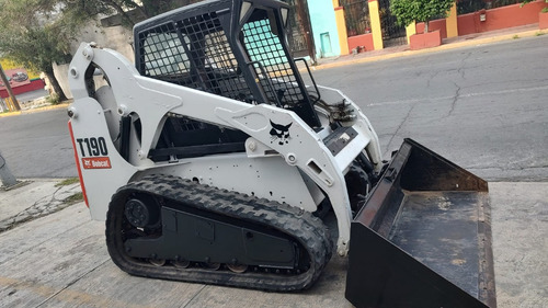 Minicargador Bob Cat 2007 Modelo T190