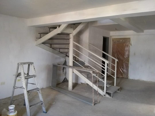 Imagen 3 de 14 de Apartamento En Av Fuerzas Aéreas 04128887550