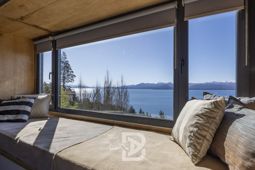 Imagen 14 de 28 de Alquiler Casa En Bariloche. 7 Pax. Vista Al Lago + Cine + Hidromasaje. 202.