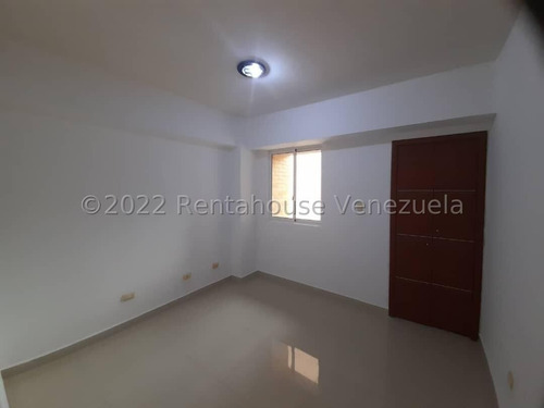Imagen 7 de 14 de Karen Freites Rentahouse Mp 22f23495 El Parral