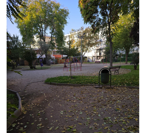 Villa Olímpica, Ñuñoa. Primer Piso + Patio = Tu Nuevo Hogar.