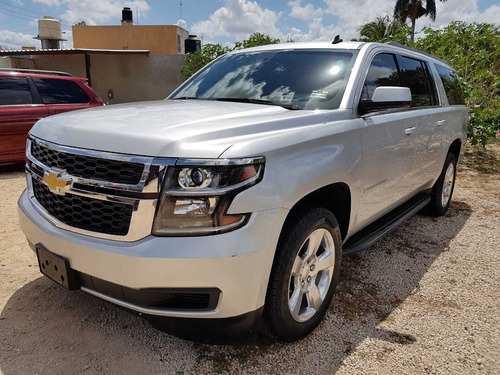 Imagen 1 de 14 de Chevrolet Suburban 5.3 Lt V8 Piel 2da Cubo At 2015