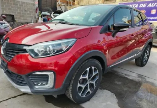 Renault Captur 2.0 Iconic At