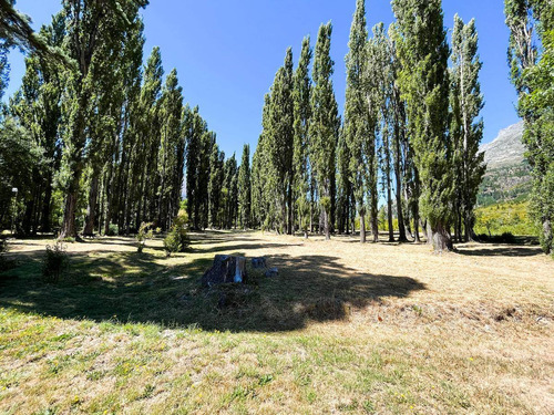 Complejo Turístico En El Hoyo Chubut