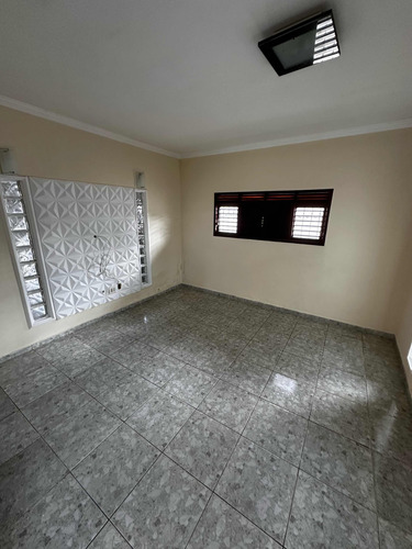 Casa No José Américo Com 3 Quartos Sendo 2 Suites