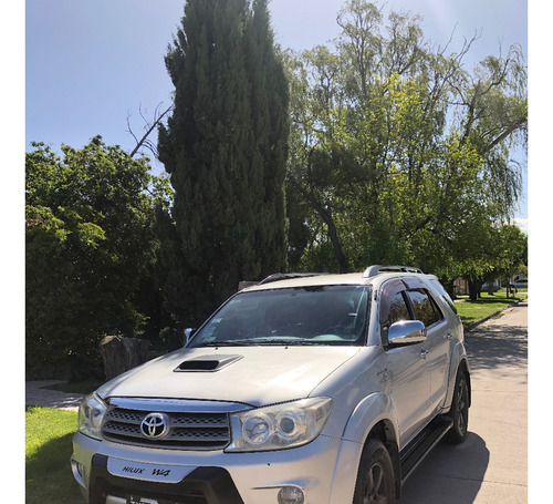 Toyota SW4 3.0 I Srv At C/cuero 4x4 (2009)