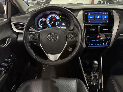 Toyota Yaris 1.5 16V FLEX SEDAN XS CONNECT MULTIDRIVE